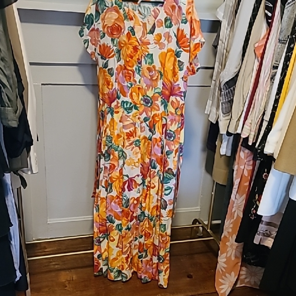 Floral Elegance Maxi Dress